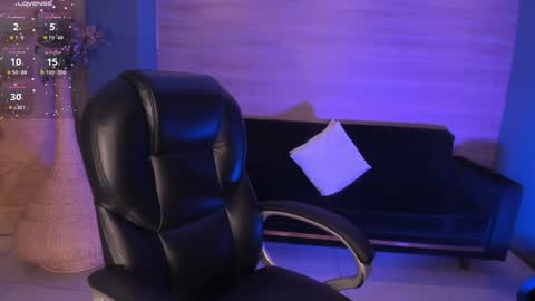 Snapshot of bellarosex1 chatting on January 24, 6:14 am Bella Rose online show from January 24, 6:14 am