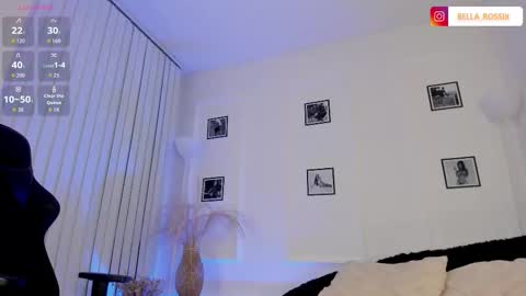 CALL ME BELLA online show from September 21, 2:04 am