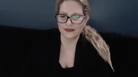 Starr40 online show from February 10, 8:10 pm