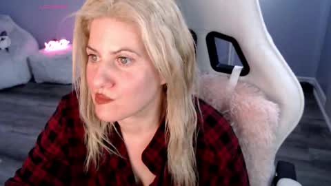 Starr40 online show from January 9, 6:13 pm