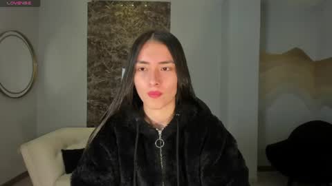 B E L L A  online show from June 15, 10:40 am