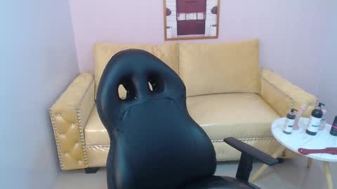 Bella online show from September 21, 11:25 am