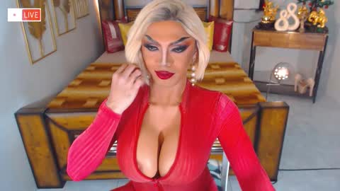 Snapshot of bellatrixxhuckerts chatting on February 14, 6:12 am B E L L A T R I X online show from February 14, 6:12 am