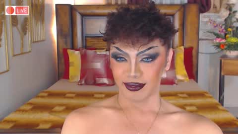 Snapshot of bellatrixxhuckerts chatting on February 27, 4:35 am B E L L A T R I X online show from February 27, 4:35 am