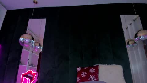 Kim online show from March 2, 8:16 am