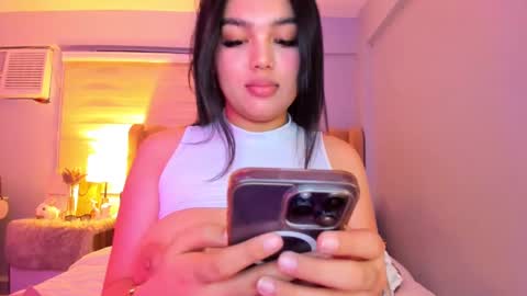 BelleBirkins online show from December 6, 10:22 am