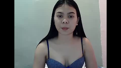 Belle online show from December 3, 9:06 am