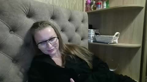 Amelia online show from November 5, 6:43 pm