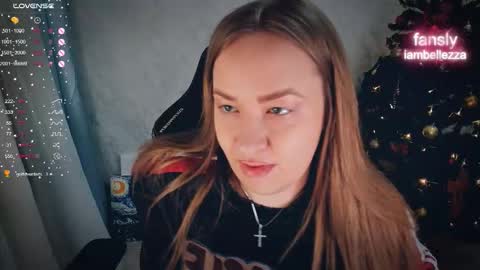 Your Annabelle Wolf  online show from December 22, 10:27 pm