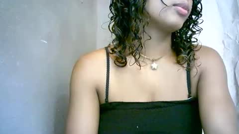 bellibellah online show from April 4, 1:51 pm