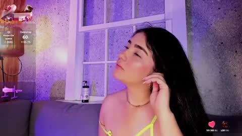 Snapshot of bellinda_21 chatting on February 25, 10:42 pm Belinda online show from February 25, 10:42 pm