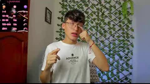 Neon online show from November 24, 11:20 am