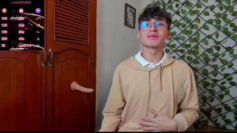 Neon online show from November 28, 12:01 pm