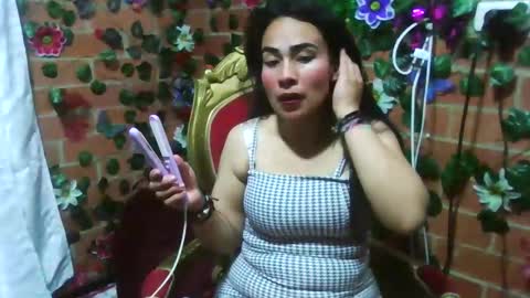Belly online show from December 25, 5:37 am