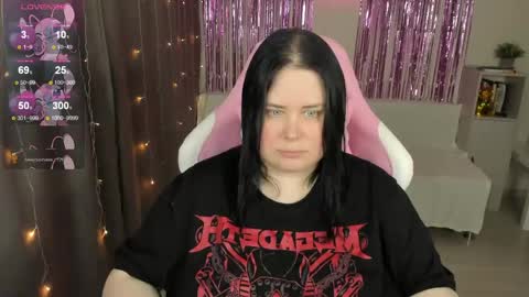 LinaBoo online show from May 6, 4:57 pm