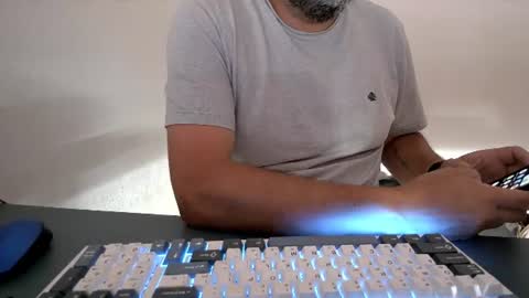 BellyLaughLover online show from June 14, 5:48 pm