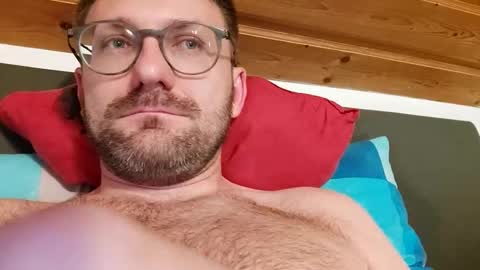 Snapshot of ben00189 chatting on September 12, 5:26 pm ben00189 online show from September 12, 5:26 pm