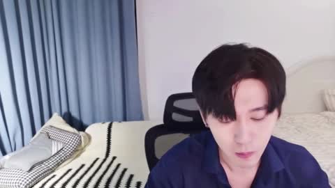 Snapshot of ben705676 chatting on September 17, 2:42 pm Ben online show from September 17, 2:42 pm
