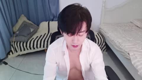 Snapshot of ben705676 chatting on September 18, 2:43 pm Ben online show from September 18, 2:43 pm