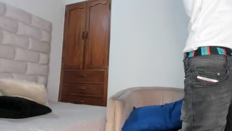    online show from October 12, 3:10 am