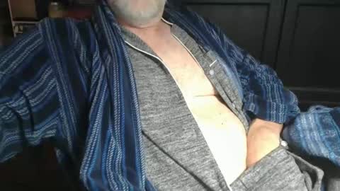 bendrinkin online show from January 2, 11:31 am