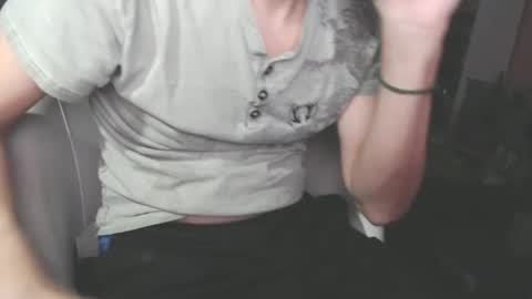 Snapshot of benijamin chatting on December 10, 10:47 pm benijamin online show from December 10, 10:47 pm