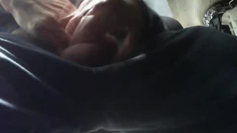 beninoam75 online show from April 8, 4:10 pm