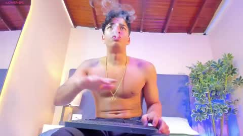 Snapshot of benjamin_more chatting on February 12, 12:48 am BENJAMIN online show from February 12, 12:48 am