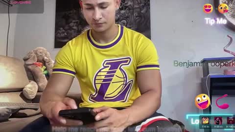 benjamincooperk online show from March 2, 1:54 am