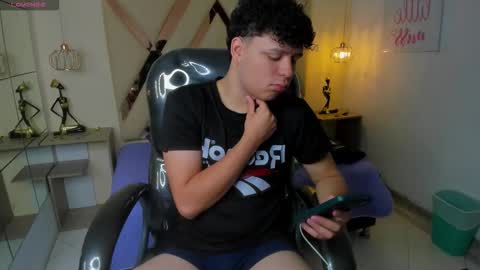 BENJAMIN online show from October 31, 10:43 pm