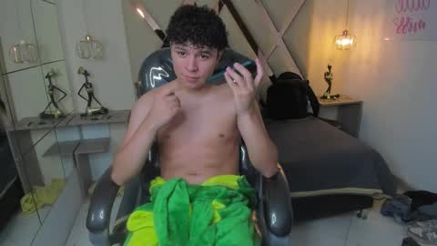 BENJAMIN online show from October 27, 10:10 pm