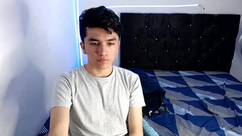 Snapshot of benji_hoter chatting on January 27, 5:37 pm Benji Hoter online show from January 27, 5:37 pm
