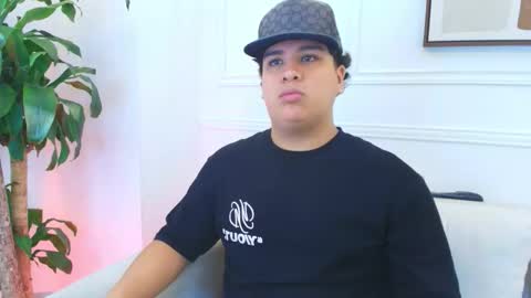 bennett_alejoo online show from January 31, 7:44 pm