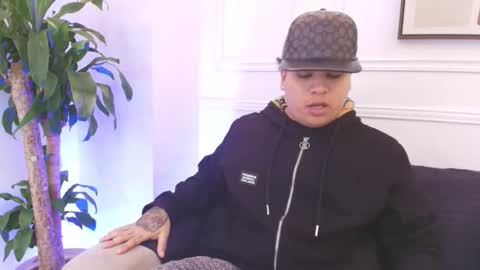 bennett_alejoo online show from February 2, 7:21 pm