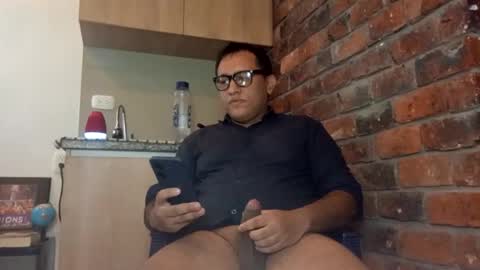 Benn  online show from October 4, 7:00 pm