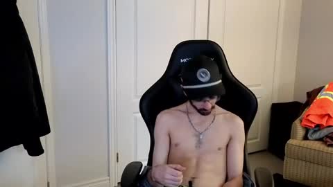 benny_boy95 online show from May 1, 5:51 pm