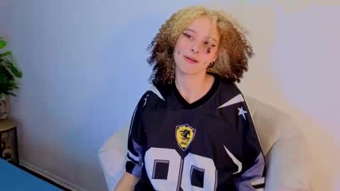 benny_wilson online show from November 30, 5:14 am