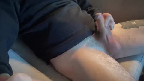 Snapshot of benwa_balls chatting on October 19, 2:55 pm benwa_balls online show from October 19, 2:55 pm