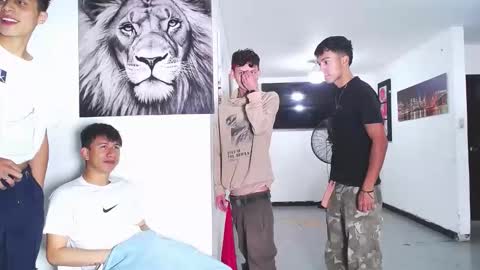 benz boys online show from October 10, 12:33 pm