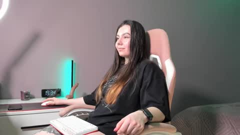 Snapshot of beriesniks chatting on March 7, 12:34 pm BeriesNiks online show from March 7, 12:34 pm