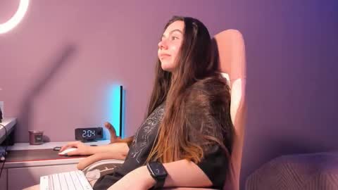 BeriesNiks online show from November 2, 7:03 pm