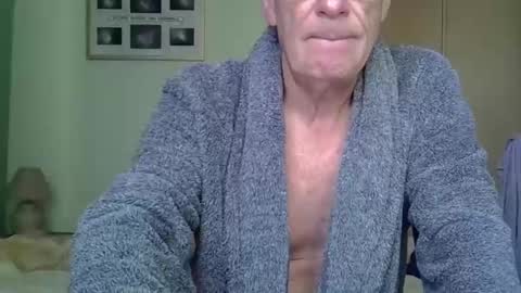 Snapshot of berlingobill chatting on January 27, 12:58 pm Birthday Suit online show from January 27, 12:58 pm