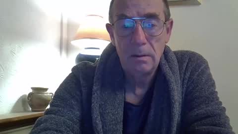 Snapshot of berlingobill chatting on December 9, 11:45 pm Birthday Suit online show from December 9, 11:45 pm