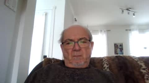 bernard1102 online show from January 2, 2:02 pm