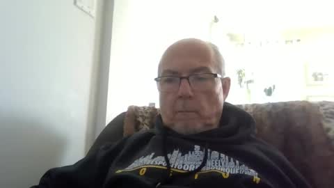 bernard1102 online show from September 15, 6:20 pm