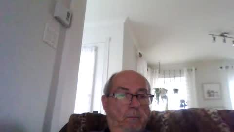 bernard1102 online show from October 20, 6:57 pm