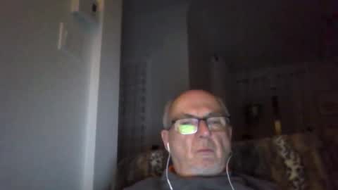 bernard1102 online show from February 3, 2:14 am