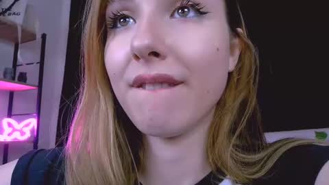 bernardaboons online show from March 1, 4:22 pm