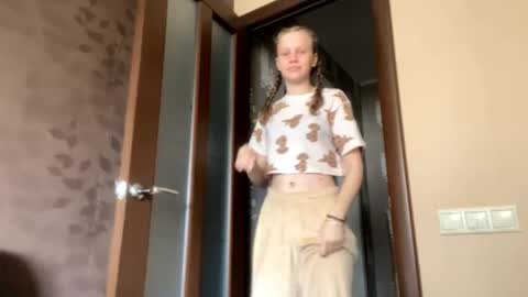 Sophia online show from October 4, 10:57 am