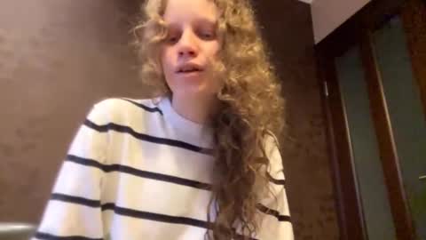 Sophia online show from October 19, 11:15 am